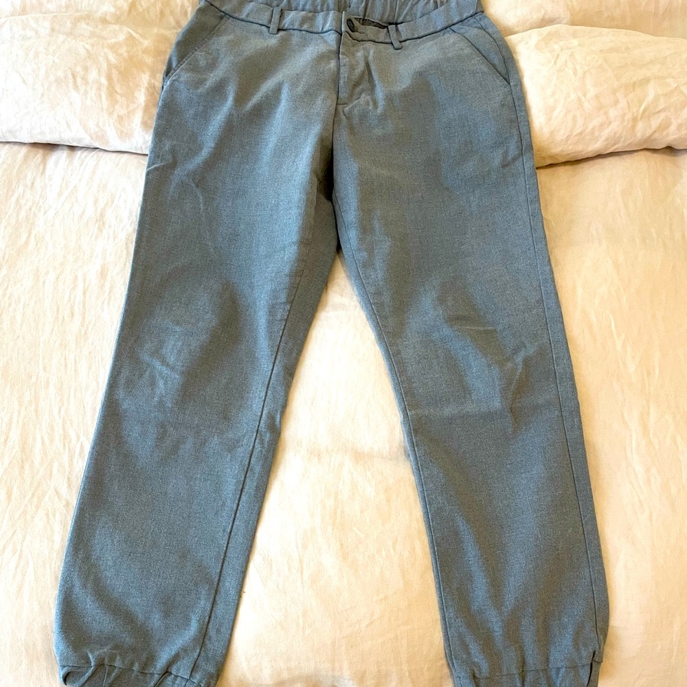 Uniqlo Grey Casual Joggers, size 32 waist